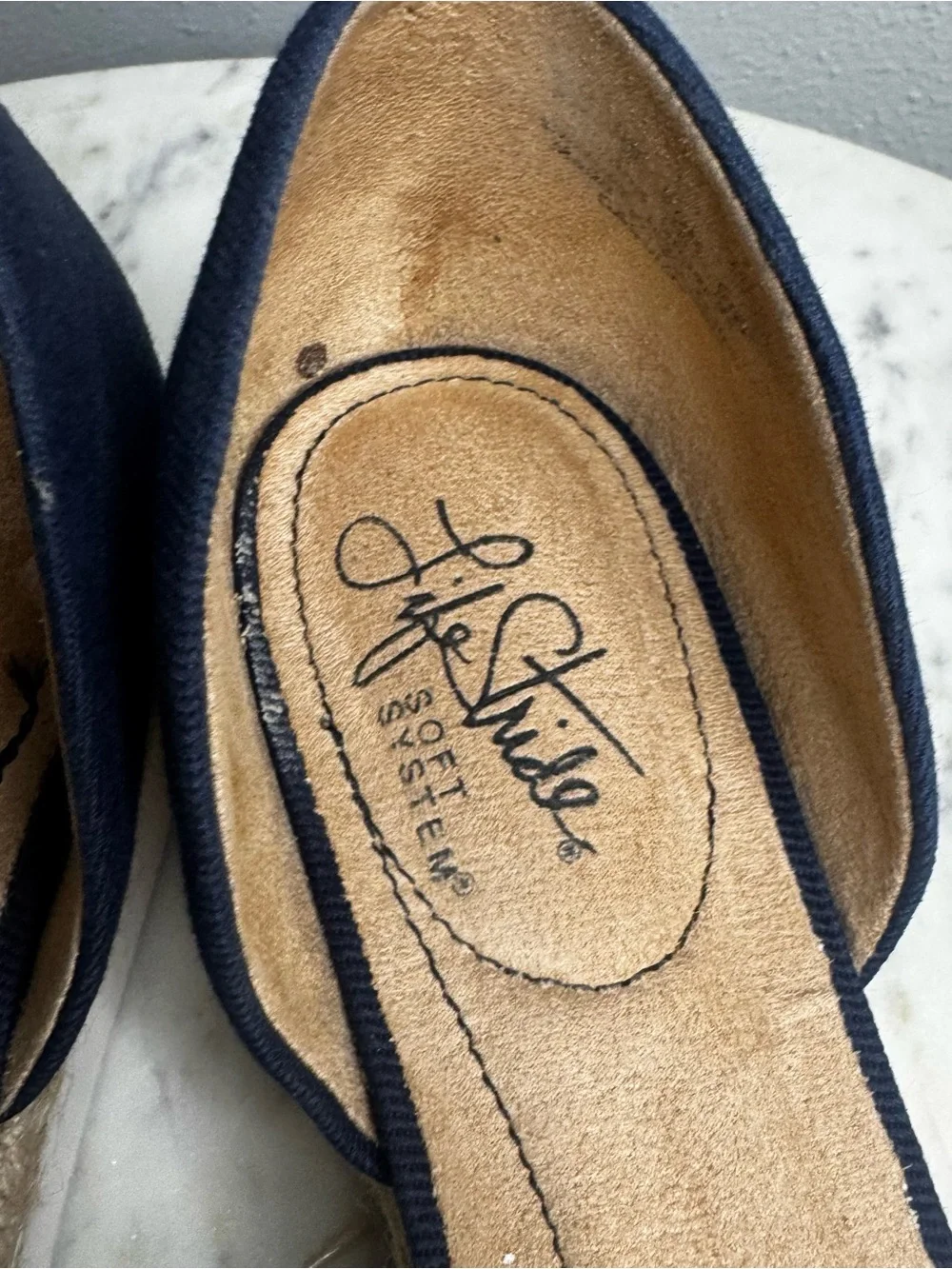 Life Stride Soft System Espadrilles Size 8M Fabric Upper Navy Blue comfort shoes